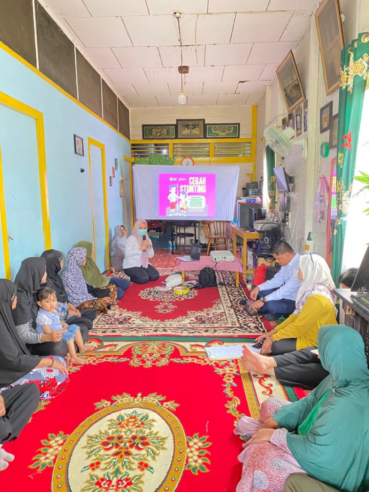 Kegiatan Probebaya tentang Sosialisasi Stunting Di Jl. Aminah  Syukur gg Salman Rt 18 Pokmas 2 Kelurahan Sungai Pinang Luar Tanggal 14 Juni 2023