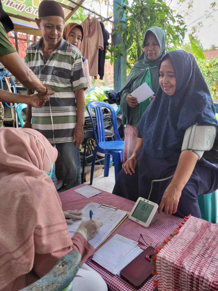 Kegiatan Probebaya tentang Screening Kesehatan Di Jl. Aminah Syukur gg Salman Rt 18 Pokmas 2 Kelurahan Sungai Pinang Luar Tanggal 14 Juni 2023