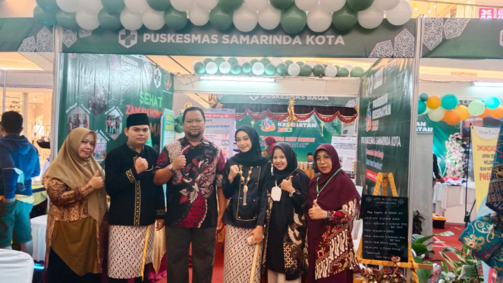 Booth pameran kesehatan pkm samarinda kota