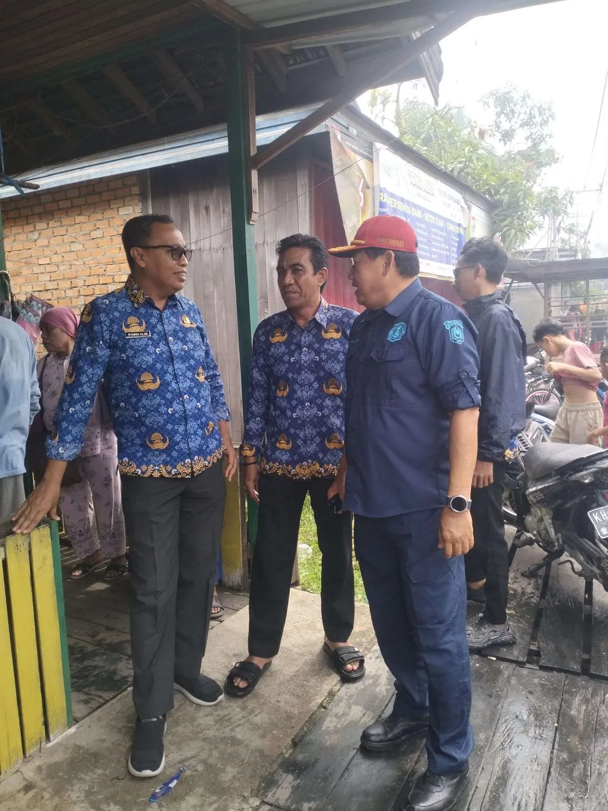 BUMRT Bersama Relawan Salurkan Bantuan Sembako bagi Pengungsi Kebakaran di Sungai Keledang, Kelurahan Gunung Panjang &  Kel. Mesjid