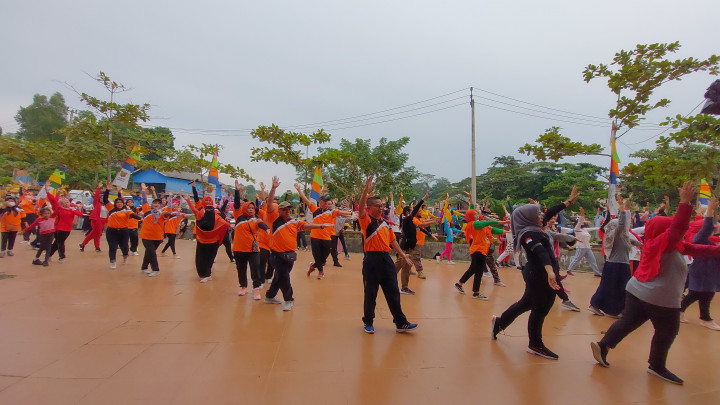 Senam Jalan Santai Kecamatan Samarinda Ulu dalam rangka Menyemarakkan HUT RI ke-77