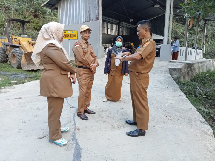 Mendampingi DLH meninjau TPA Sambutan dalam rangka penilaian Adipura