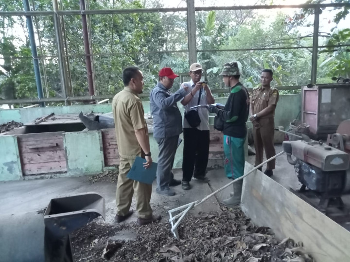 Mendampingi DLH meninjau TPA Sambutan dalam rangka penilaian Adipura