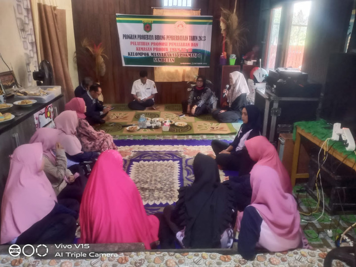 Probebaya Pemberdayaan Pelatihan Promosi Pemasaran dan Kemasan Produk UMKM RT 18