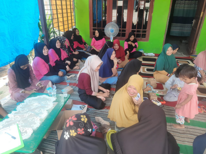 Probebaya bidang Pemberdayaan Pelatihan Bakery di RT 13