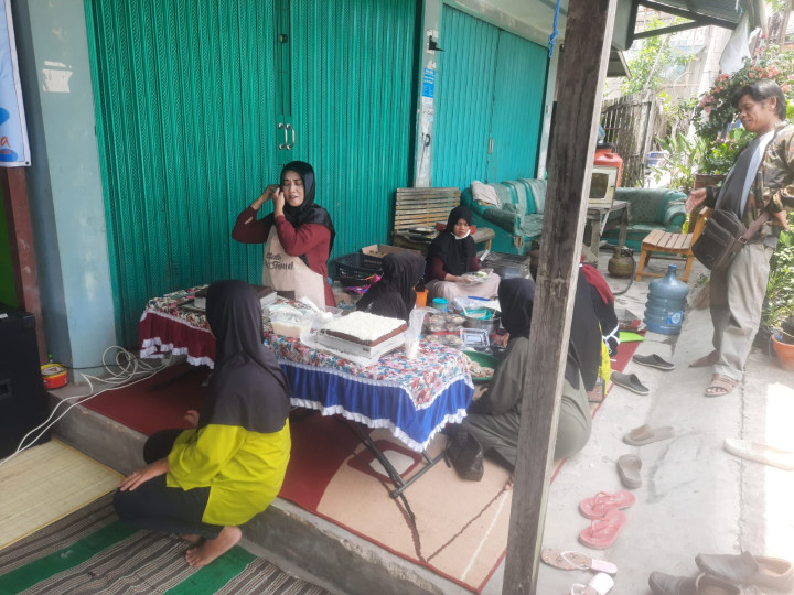 Probebaya bidang Pemberdayaan Pelatihan Bakery di RT 13