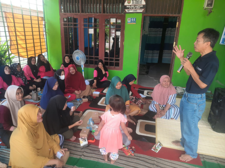 Probebaya bidang Pemberdayaan Pelatihan Bakery di RT 13