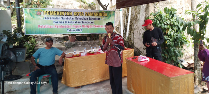 Kegiatan Probebaya Bidang Pemberdayaan Pelatihan Pembuatan Pupuk Kompos POKMAS II