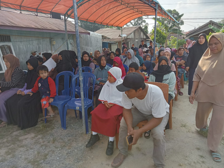 Program probebaya bidang pemberdayaan masyarakat pokmas 1 tahun 2023 Penyerahan Bantuan Perlengkapan Sekolah