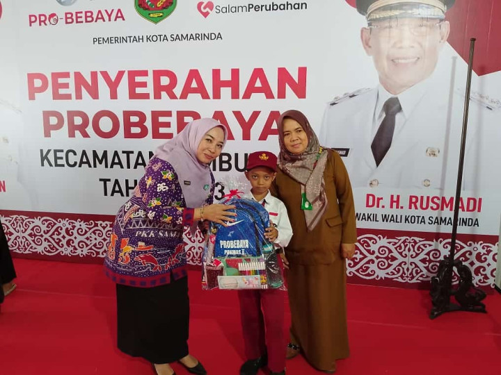 Walikota Menyapa Penyerahan Probebaya Kecamatan Sambutan thn 2023