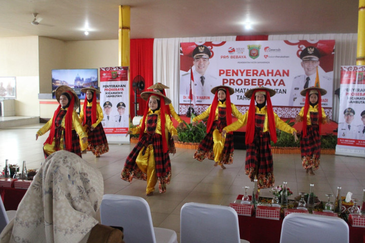 Walikota Menyapa Penyerahan Probebaya Kecamatan Sambutan thn 2023