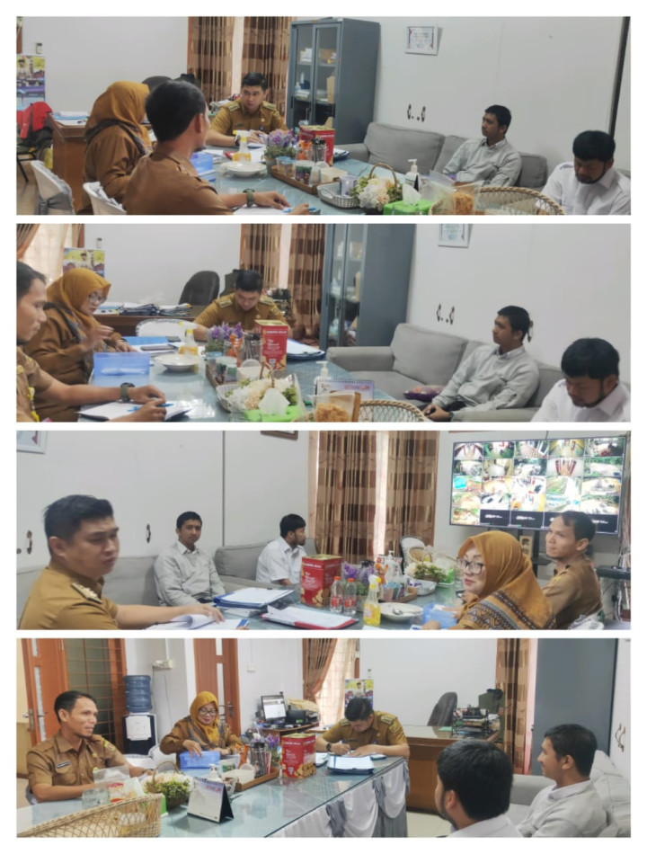 Rapat Koordinasi Bersama Bapak Camat Sambutan dengan Kasub Umum dan Kepegawaian Kecamatan Sambutan beserta Staf (2 Januari 2024)
