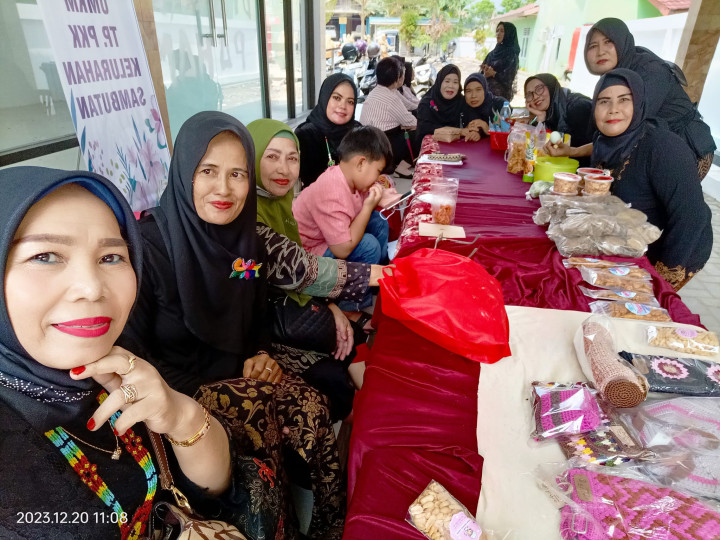 Lomba Paduan Suara antar Dasawisma Se-Kelurahan Sambutan