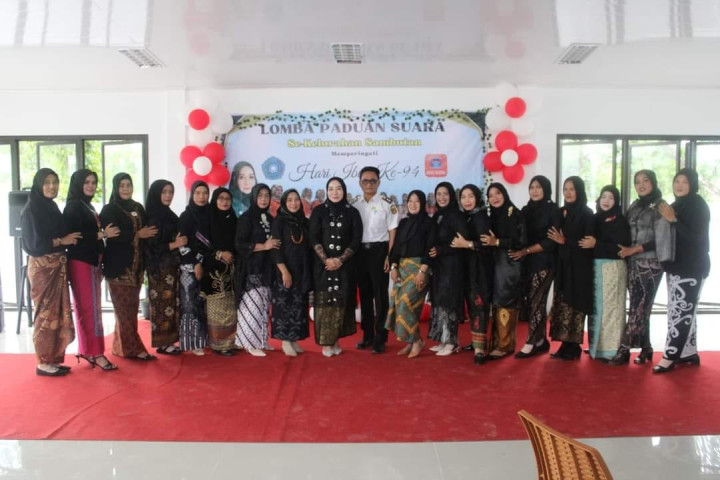 Lomba Paduan Suara antar Dasawisma Se-Kelurahan Sambutan