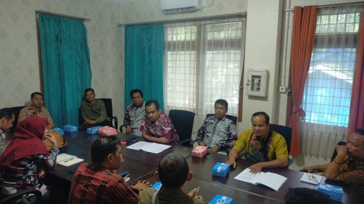Rapat Peraturan Walikota Samarinda Nomor 73 Tahun 2023 Tentang Perubahan Atas Peraturan Walikota Samarinda Nomor 14 Tahun 2022 Tentang Petunjuk Teknis Pelaksanaan Izin Membuka Tanah Negara (IMTN) Kamis, 18 Januari 2024
