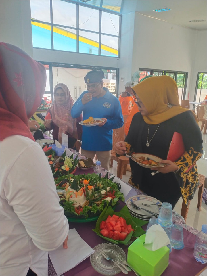 Perayaan Hari Jadi Kota Samarinda ke 356 tahun dan Pemkot Samarinda ke 64 tahun di Kelurahan Sambutan