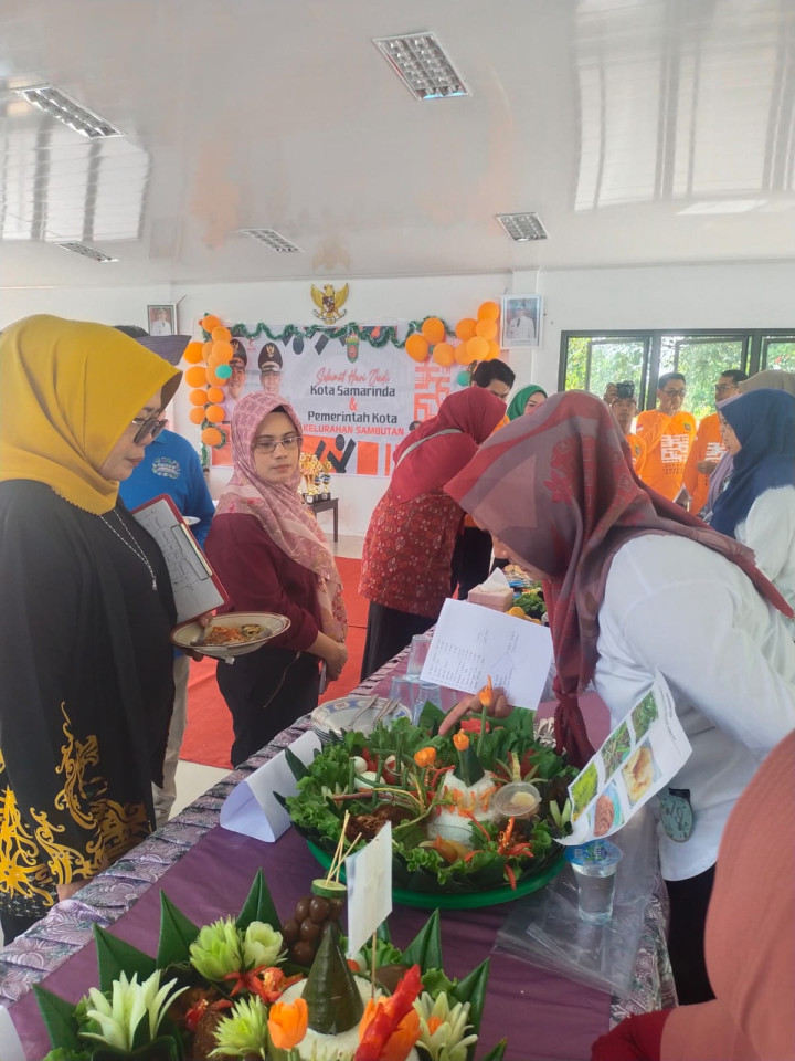 Perayaan Hari Jadi Kota Samarinda ke 356 tahun dan Pemkot Samarinda ke 64 tahun di Kelurahan Sambutan