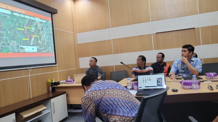 Rapat Koordinasi Penanganan Indikasi Limpahan Air Lindi TPA Sambutan (Jum'at, 16 Februari 2024)