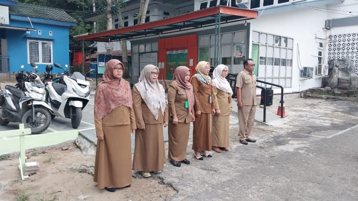 Apel Pagi Aparatur Kecamatan Sambutan (Senin, 4 Maret 2024)