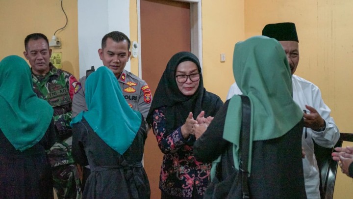 Halal Bihalal dan Silaturahmi Hari Raya Idul Fitri 1445 H / 2024 M dilingkungan Kecamatan Sambutan (Kamis, 18 April 2024)