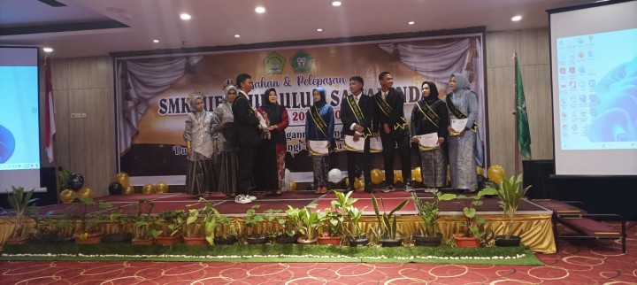 Pelepasan Siswa Siswi Kelas XII Tahun Pelajaran 2023-2024 (Rabu, 22 Mei 2024)