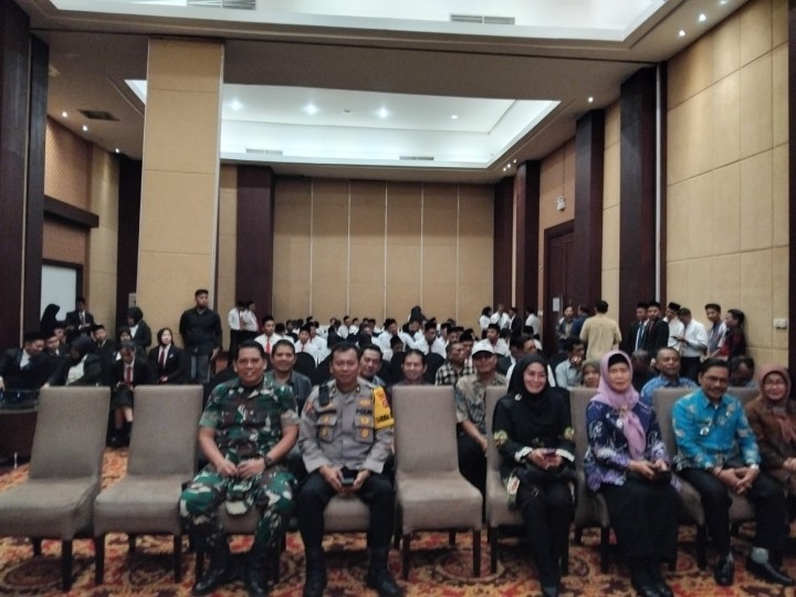 Pelantikan, Pengambilan Sumpah / Janji Jabatan Pengawas Kelurahan se-Kota Samarinda pada Pemilihan Umum Gubernur dan Wakil Gubernur serta Wali Kota Samarinda dan Wakil Wali Kota Samarinda (Sabtu, 1 Juni 2024)