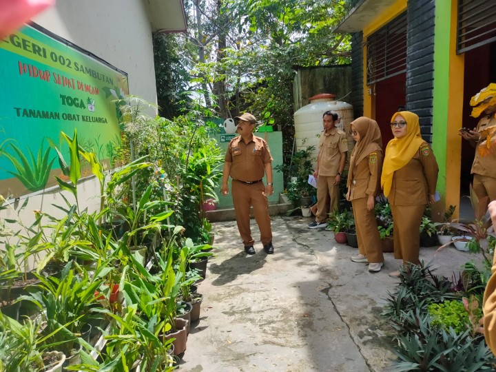 Pembinaan Peningkatan Startifikasi UKS/M Sekolah Bersih dan Sehat Kecamatan Sambutan Tahun 2024 (Senin, 3 Juni 2024)