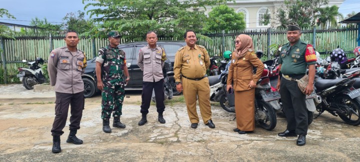 Pelantikan Pantarlih (Panitia Pemutakhiran Data Pemilih) di Kecamatan Sambutan (Senin, 24 Juni 2024)