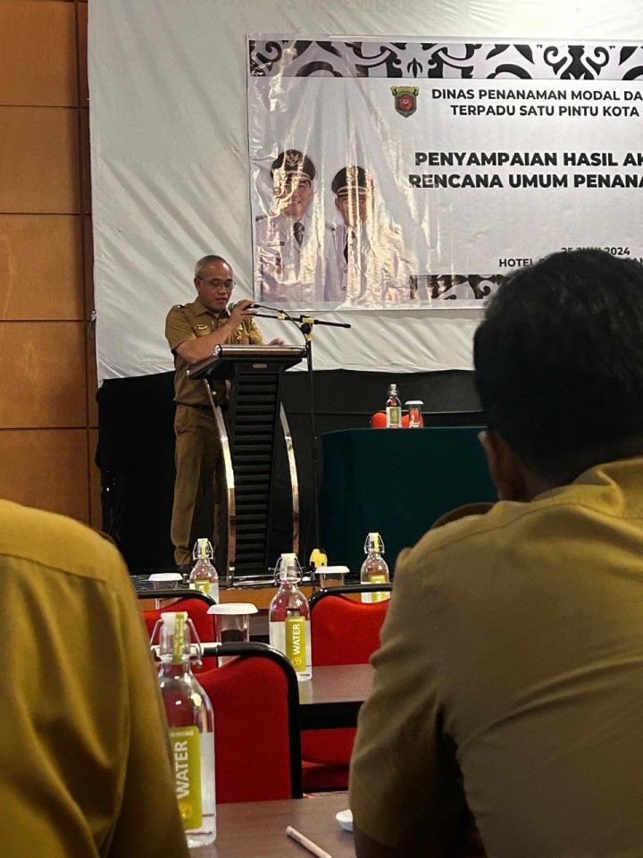 Penyampaian Hasil Akhir Review Rencana Umum Penanaman Modal oleh Dinas Penanaman Modal dan Pelayanan Terpadu Satu Pintu Kota Samarinda (Selasa, 25 Juni 2024)