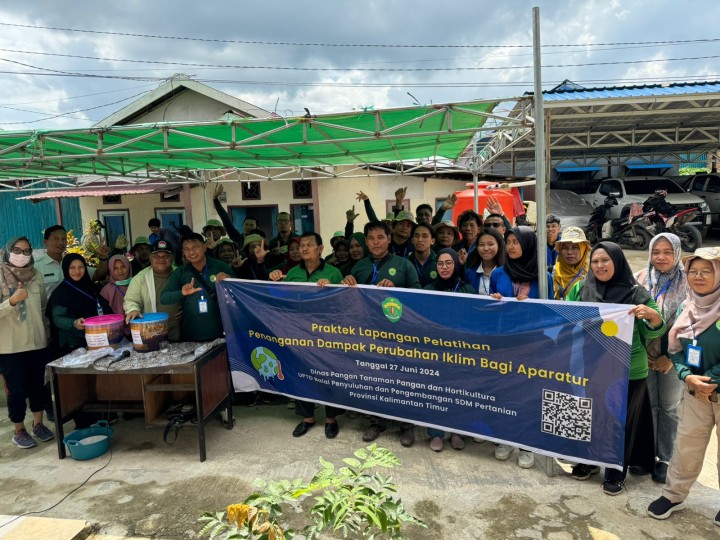 Menerima Kunjungan dari Tim BKPSDM Provinsi Kalimantan Timur dan Rombongan Penyuluh Pertanian se-Kalimantan Timur di Kampung Iklim Sindang Sari (Rabu, 26 Juni 2024)