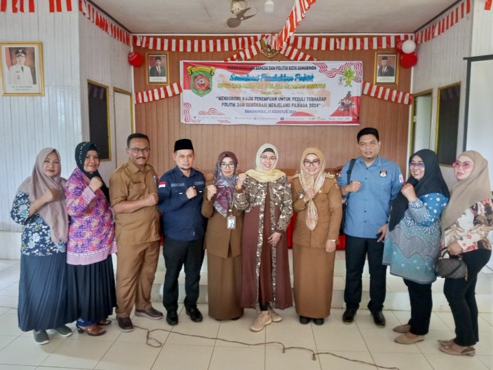 Sosialisasi Pendidikan Politik dengan Tema "Mendorong Kaum Perempuan Untuk Peduli Terhadap Politik dan Demokrasi Menjelang Pilkada 2024" oleh Kesbangpol Kota Samarinda (Selasa, 27 Agustus 2024)
