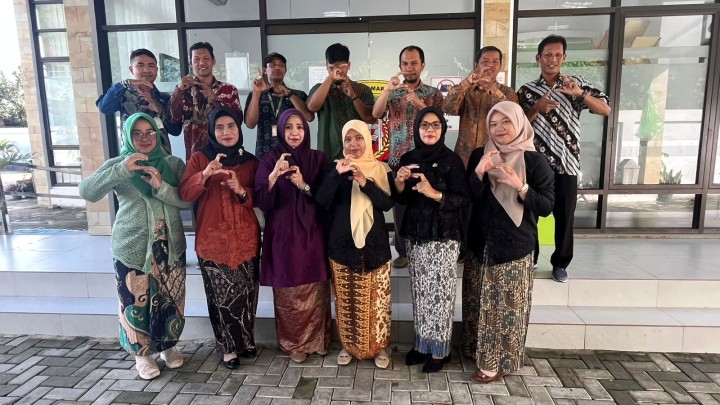 Peringatan Hari Ibu Ke 97 Tahun 2025 " Perempuan berdaya dan berkarya menuju Indonesia Emas 2045 " Kelurahan Sambutan