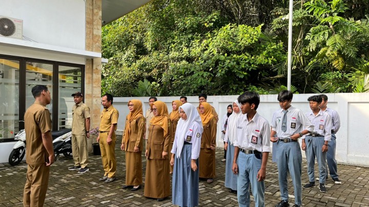 Apel Senin Pagi
