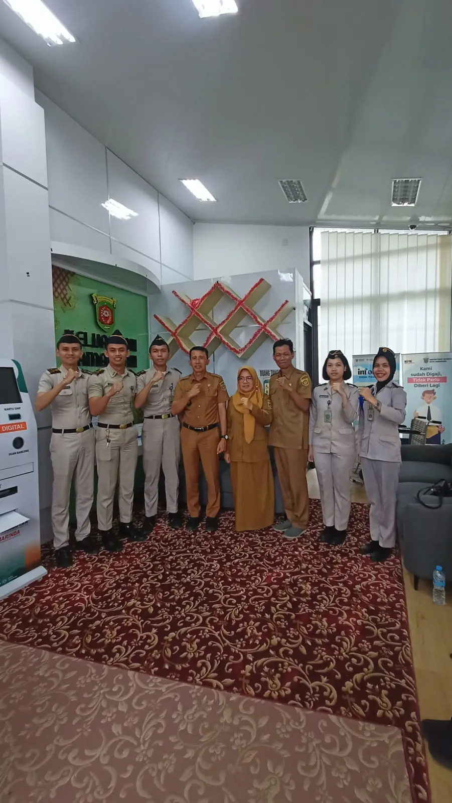 Tugas akhiir kuliah S1 PIN wawancara seputar
1. Inovasi Kelurahan
2. Organisasi Kelurahan
3. Pelayanan Publik
4. Program Kelurahan