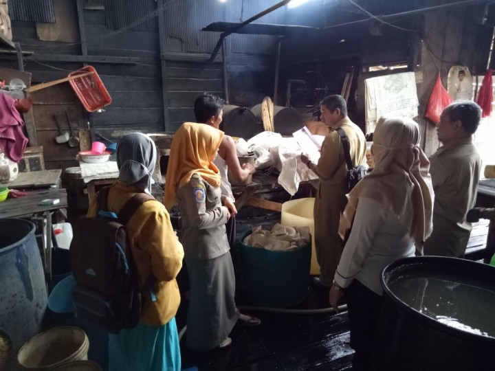 Inspeksi Ke Pengusaha Tahu RT. 10 Kelurahan selili
