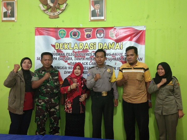 Deklarasi Damai Mewujudkan Pileg Dan pilpres 2019 dengan aman dan damai sejuk tanpa isu sara, tanpa hoax, tanpa ujaran kebencian dan black campaine