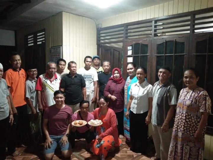 Pertemuan Dengan Ketua RT. 08 Dan Tokoh Masyarat RT. 08 Dan Tokoh Agama Dan pemuda Membahas Selili Jazz Festival di Laksanakan Tanggal 30 Dan 31 Maret 2019 Di Puncak Gunung Stelling