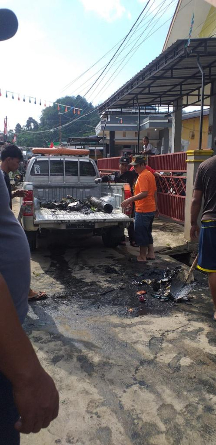 Kegiatan Kerja Bakti di Lingkungan Kelurahan Selili Tahun 2023