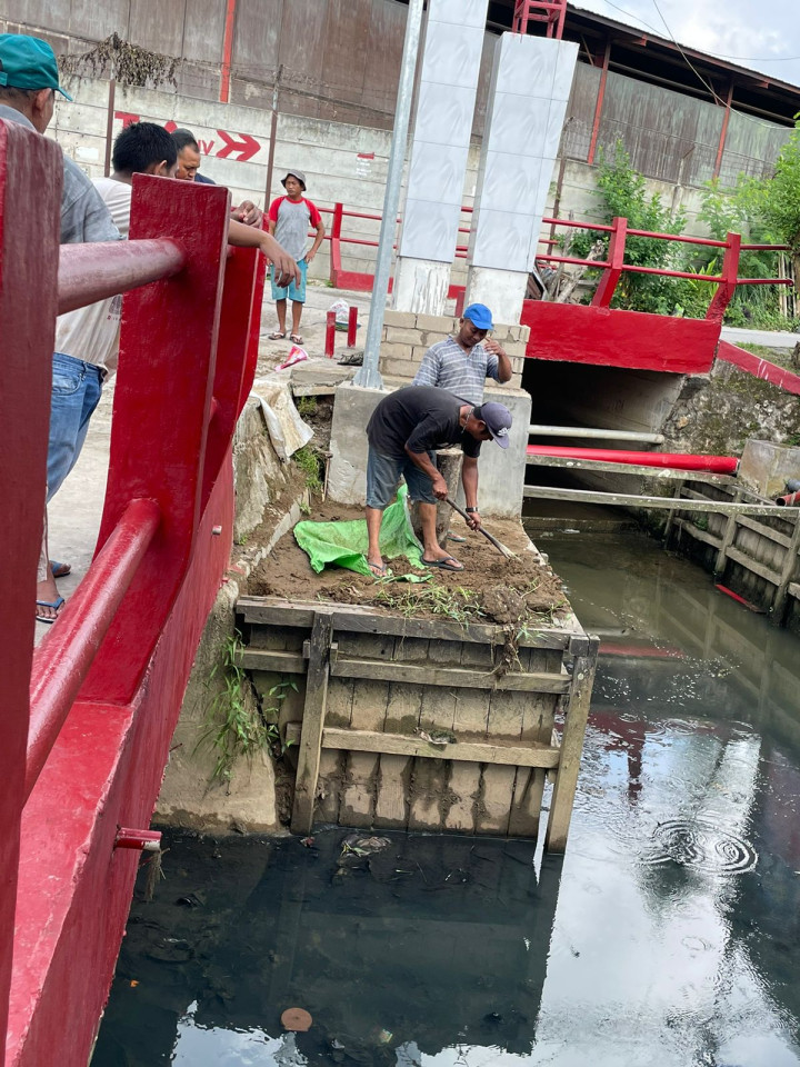 Kegiatan Kerja Bakti di Lingkungan Kelurahan Selili Tahun 2023