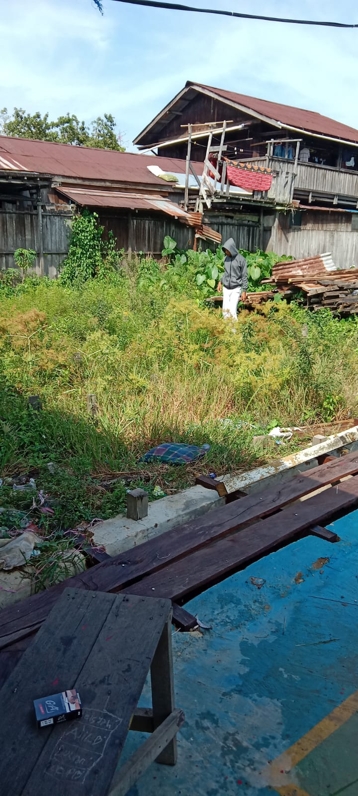 Kegiatan Kerja Bakti di Lingkungan Kelurahan Selili Tahun 2023
