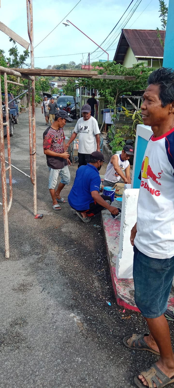 Kegiatan Kerja Bakti di Lingkungan Kelurahan Selili Tahun 2023