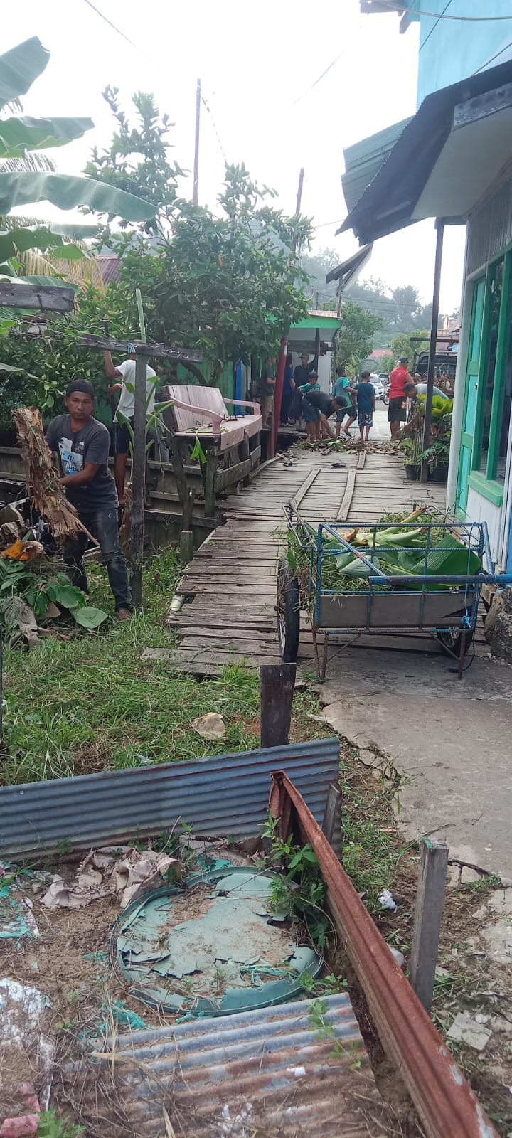Kegiatan Kerja Bakti di Lingkungan Kelurahan Selili Tahun 2023