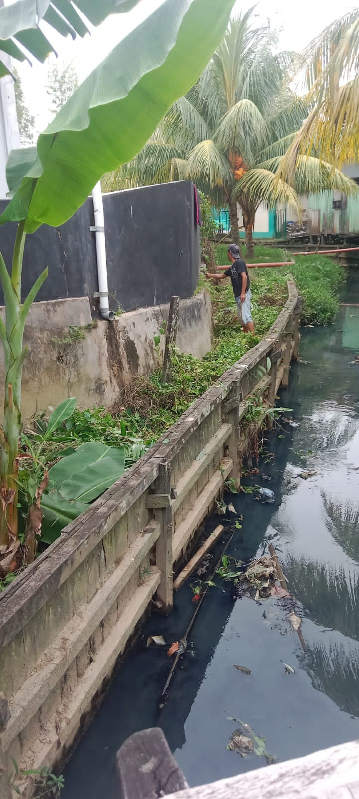 Kegiatan Kerja Bakti di Lingkungan Kelurahan Selili Tahun 2023
