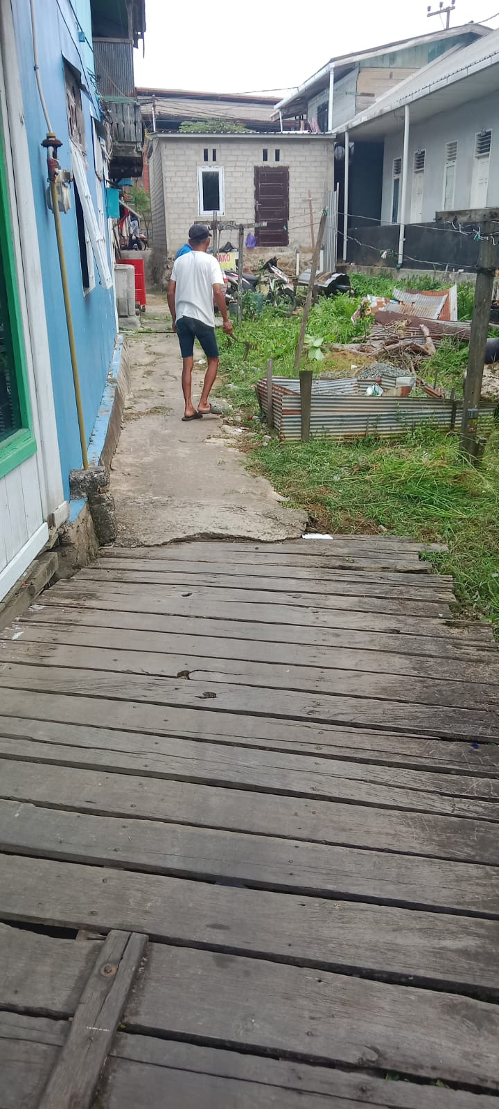 Kegiatan Kerja Bakti di Lingkungan Kelurahan Selili Tahun 2023