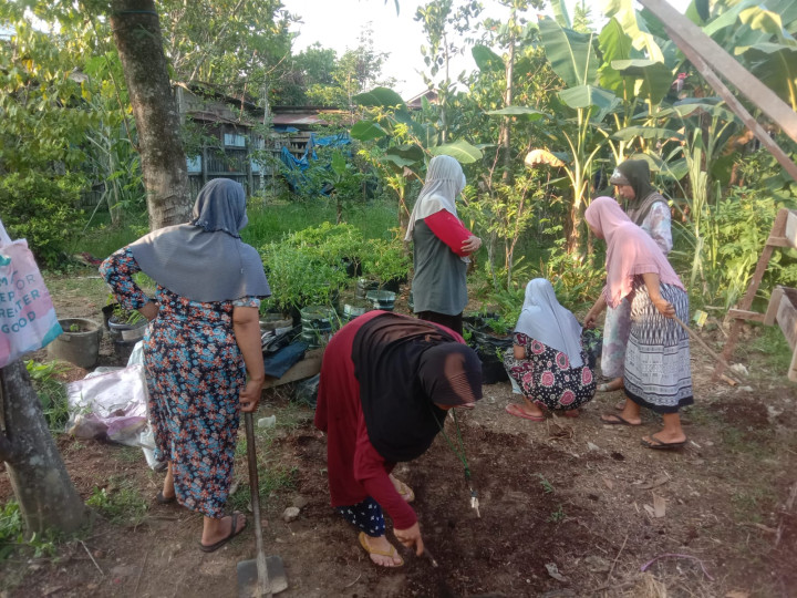Kegiatan Kerja Bakti di Lingkungan Kelurahan Selili Tahun 2023