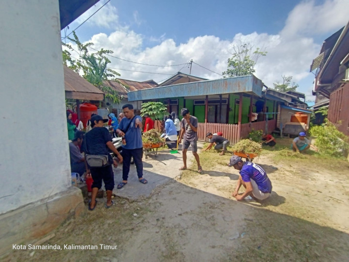 Kegiatan Kerja Bakti di Lingkungan Kelurahan Selili Tahun 2023