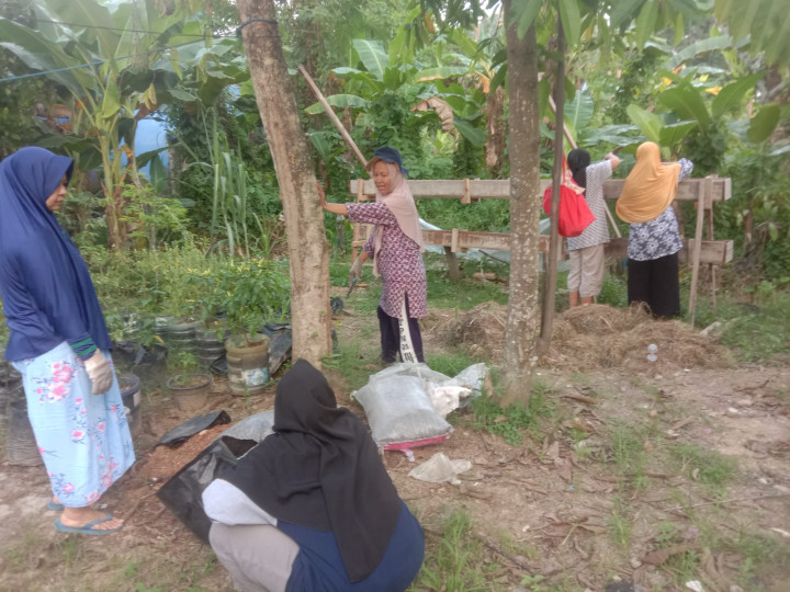 Kegiatan Kerja Bakti di Lingkungan Kelurahan Selili Tahun 2023