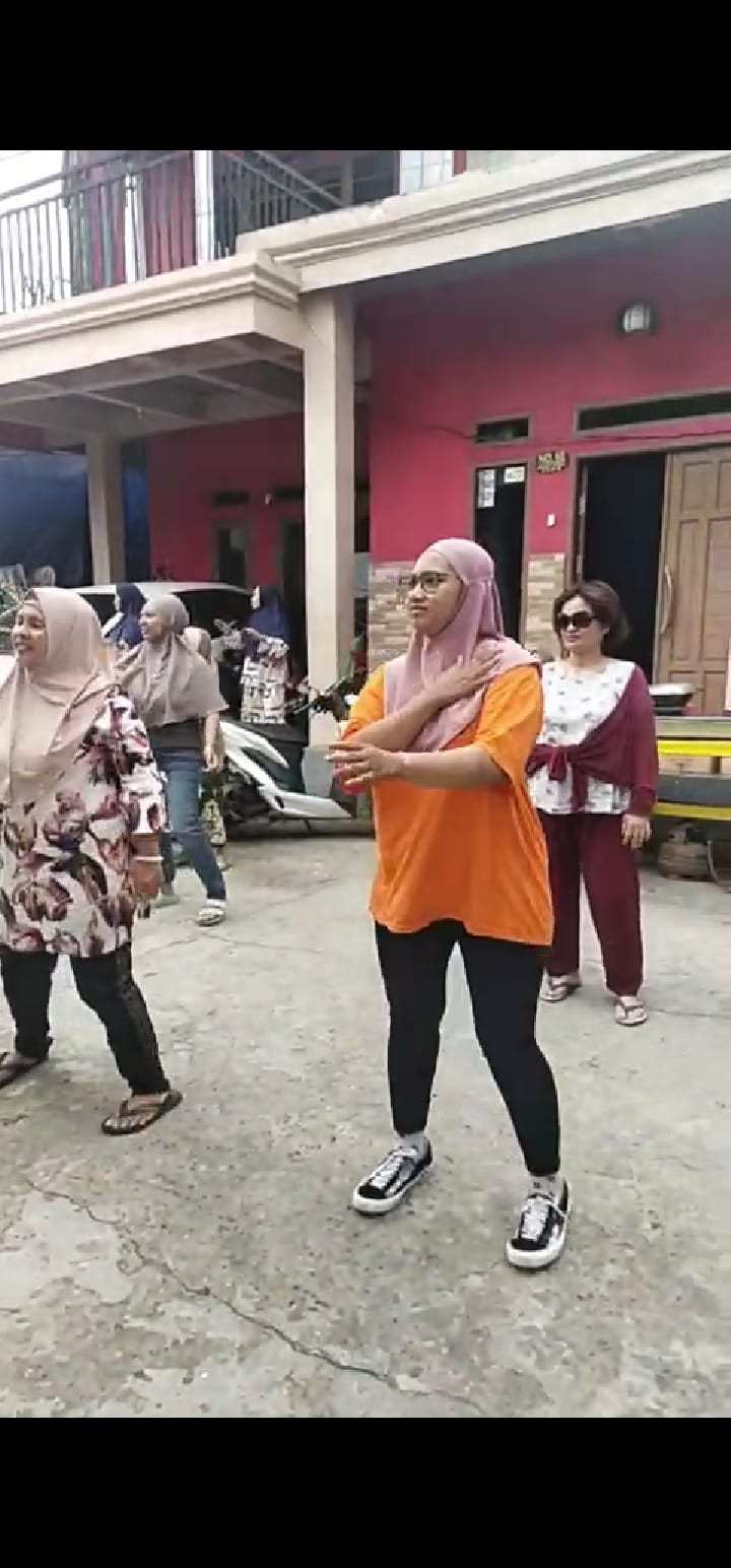 Kegiatan Kerja Bakti di Lingkungan Kelurahan Selili Tahun 2023