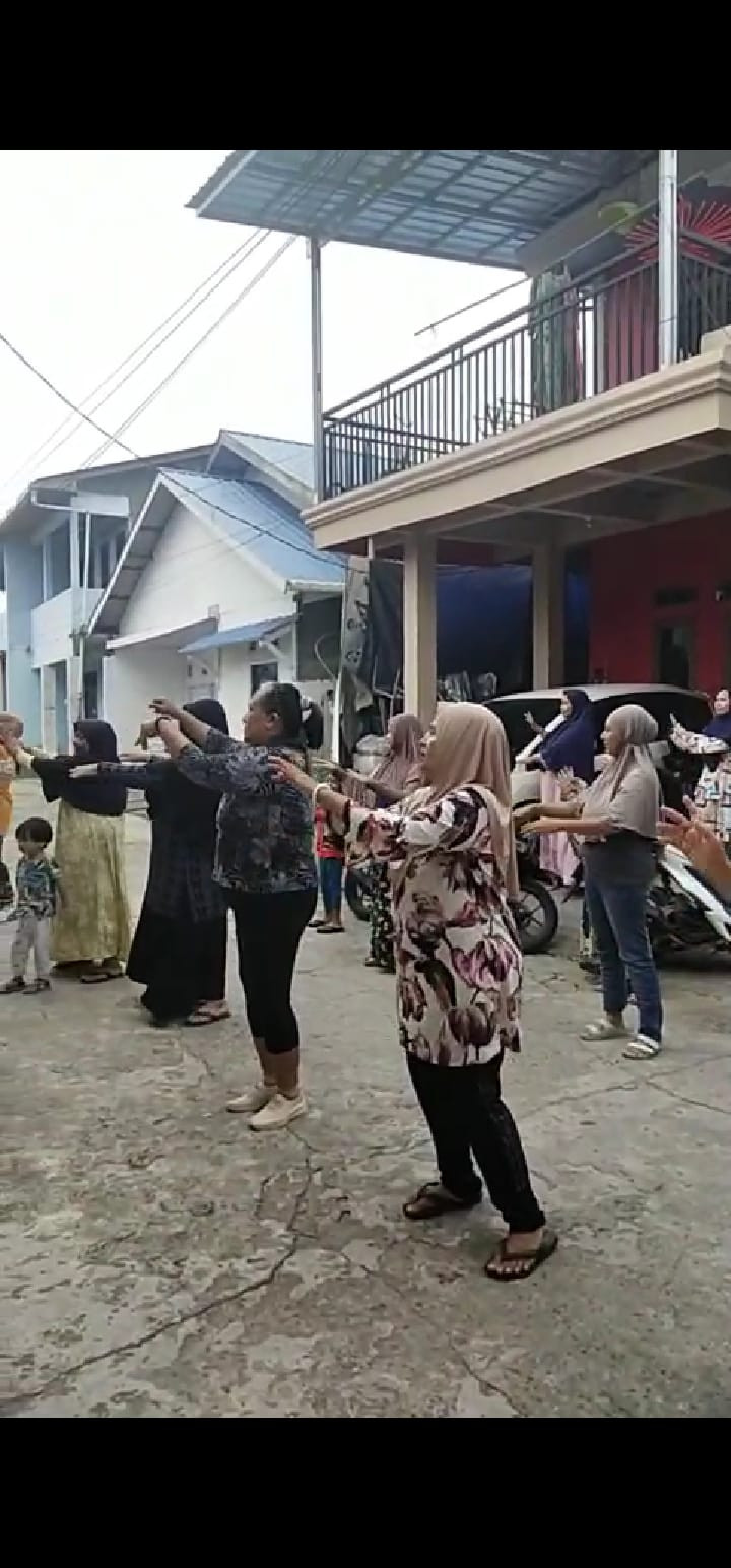 Kegiatan Kerja Bakti di Lingkungan Kelurahan Selili Tahun 2023