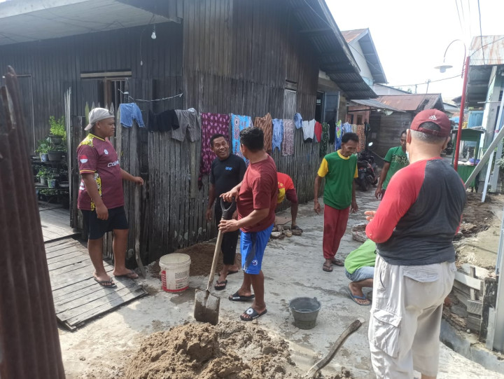 Kegiatan Kerja Bakti di Lingkungan Kelurahan Selili Tahun 2023